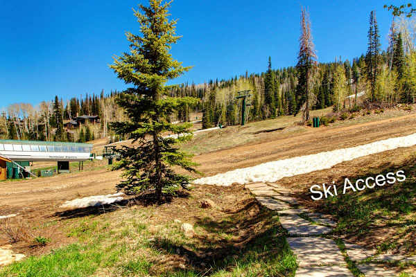 Abode at Lucky Star, ski-in/ski-out, private hot tub, Deer Valley