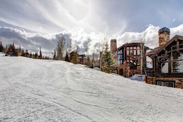 Abode at Lucky Star, ski-in/ski-out, private hot tub, Deer Valley