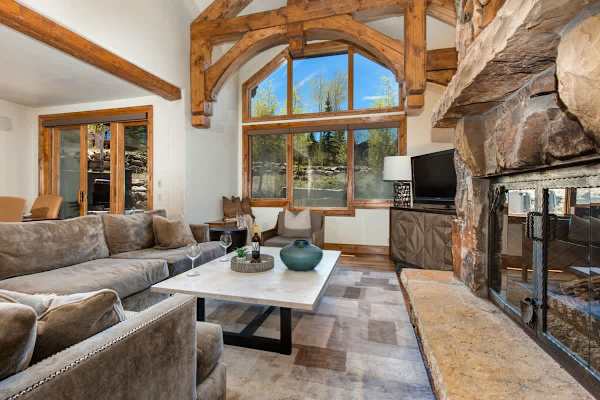 Abode at Lucky Star, ski-in/ski-out, private hot tub, Deer Valley