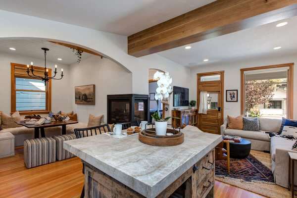 Open concept kitchen, dining area and living room.