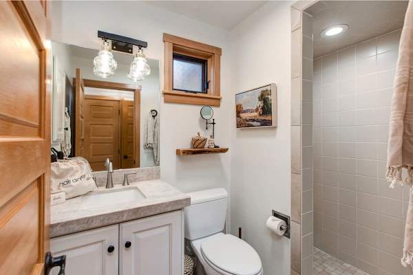 Ensuite bathroom in the master bedroom