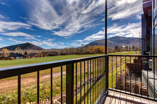 Abode at Viridian, hot tub, pool, ski & golf, Canyons Village