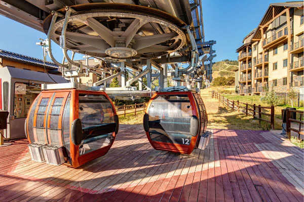 Abode at Viridian, hot tub, pool, ski & golf, Canyons Village