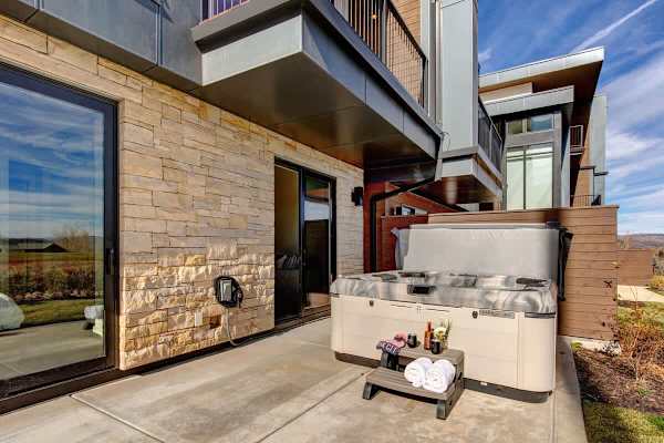 Abode at Viridian, hot tub, pool, ski & golf, Canyons Village