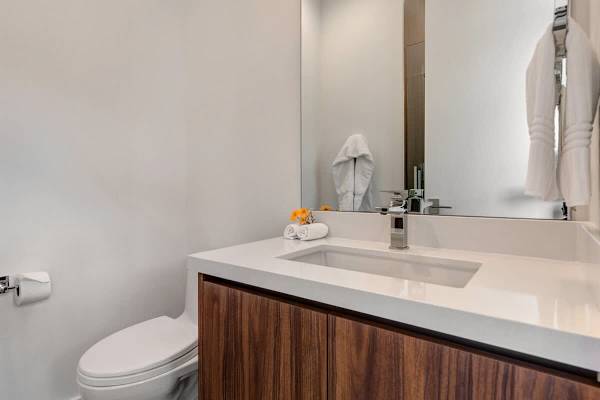 Abode at Viridian, hot tub, pool, ski & golf, Canyons Village
