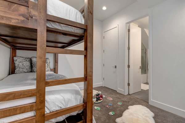 Abode at Viridian, hot tub, pool, ski & golf, Canyons Village