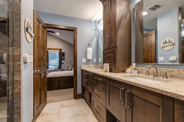 Abode at Moose Den, private hot tub, Deer Valley ski chalet, Old Town