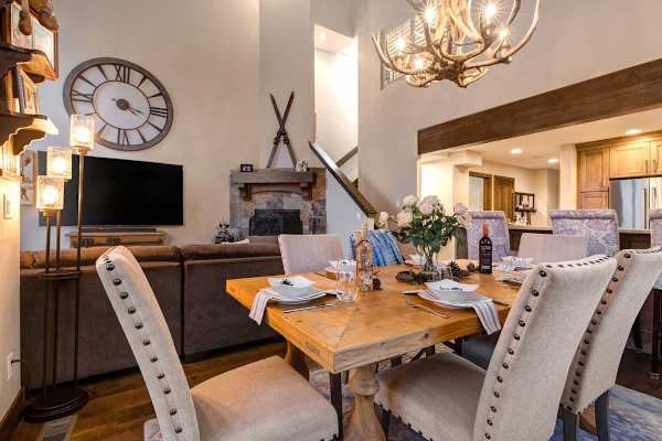 Abode at Moose Den, private hot tub, Deer Valley ski chalet, Old Town