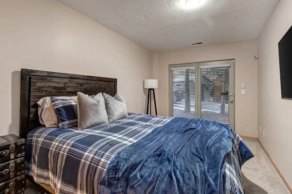 Abode at Moose Den, private hot tub, Deer Valley ski chalet, Old Town