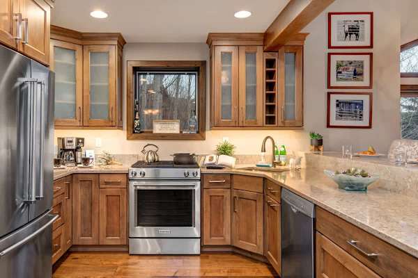Abode at Moose Den, private hot tub, Deer Valley ski chalet, Old Town