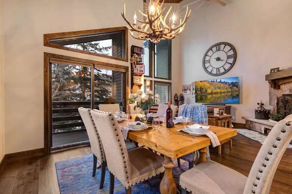 Abode at Moose Den, private hot tub, Deer Valley ski chalet, Old Town