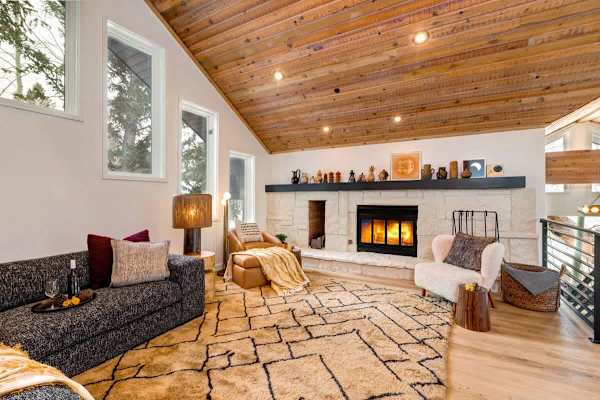 Abode at Aspen Hollow, ski-in/ski-out, hot tub, luxury remodel