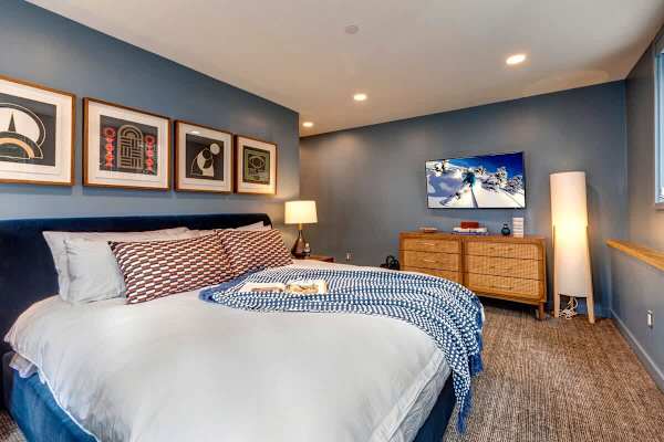 Abode at Aspen Hollow, ski-in/ski-out, hot tub, luxury remodel