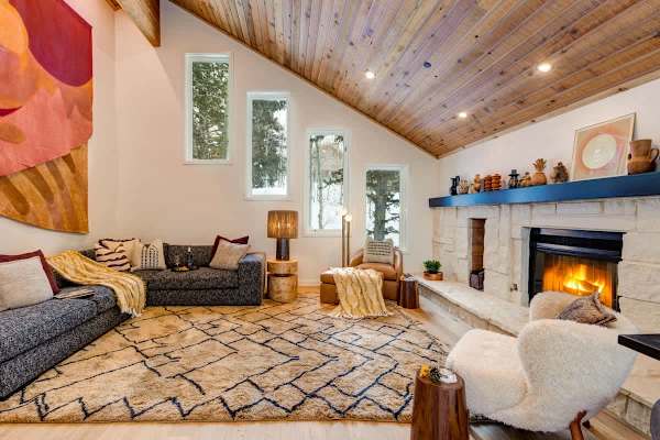Abode at Aspen Hollow, ski-in/ski-out, hot tub, luxury remodel