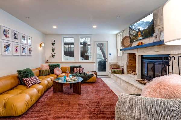 Abode at Aspen Hollow, ski-in/ski-out, hot tub, luxury remodel