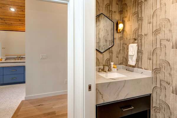 Abode at Aspen Hollow, ski-in/ski-out, hot tub, luxury remodel