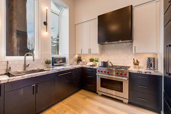 Abode at Aspen Hollow, ski-in/ski-out, hot tub, luxury remodel