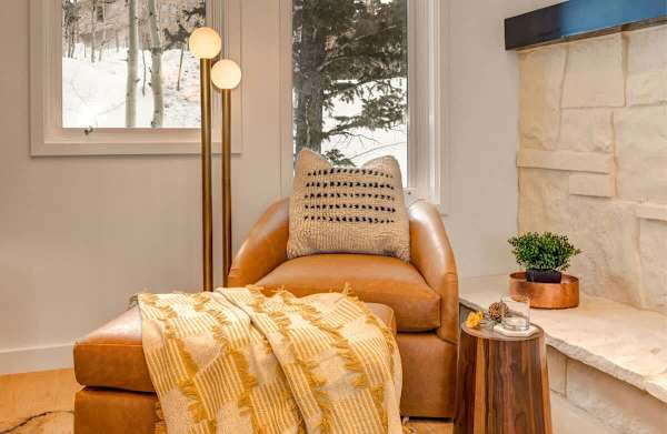 Abode at Aspen Hollow, ski-in/ski-out, hot tub, luxury remodel
