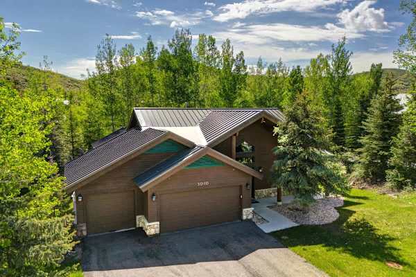Abode at Snow Cloud, hot tub, pool table, lower Deer Valley