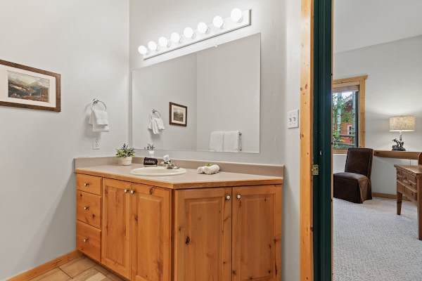 Abode at Snow Cloud, hot tub, pool table, lower Deer Valley