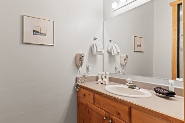 Abode at Snow Cloud, hot tub, pool table, lower Deer Valley