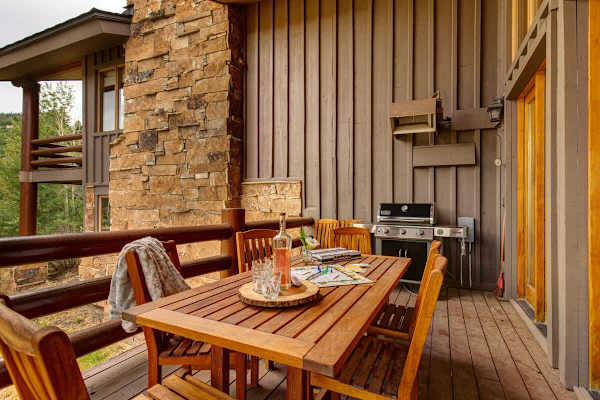Abode on Success View, ski-in/ski-out, hot tub, pool table, Deer Valley views