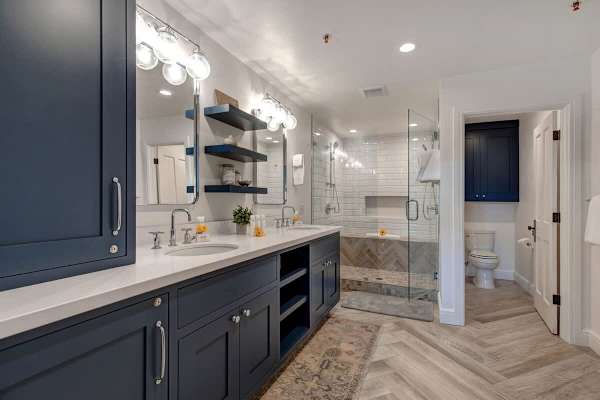 Abode on Success View, ski-in/ski-out, hot tub, pool table, Deer Valley views