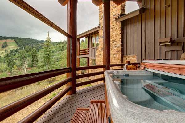Abode on Success View, ski-in/ski-out, hot tub, pool table, Deer Valley views