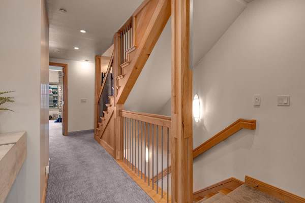 Abode at Snowdancer, private hot tub, walk to town lift & Main Street