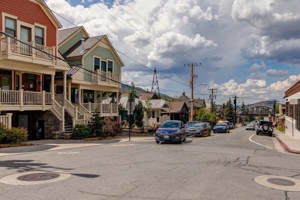 Abode at Snowdancer, private hot tub, walk to town lift & Main Street