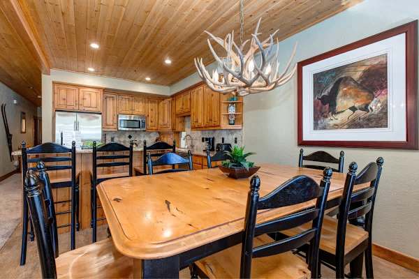 Abode at Bristlecone, private hot tub, direct views of Deer Valley