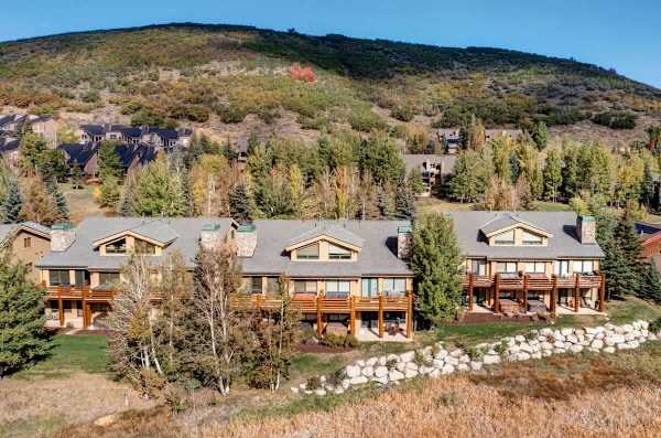 Abode at Bristlecone, private hot tub, direct views of Deer Valley