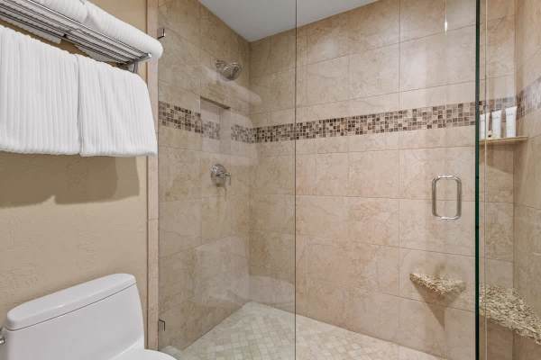 Abode at Bristlecone, private hot tub, direct views of Deer Valley