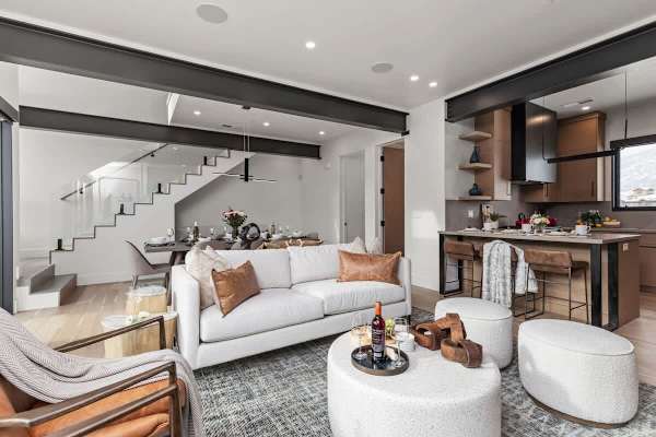 Abode at White Owl, ski-in, private hot tub, mountain retreat
