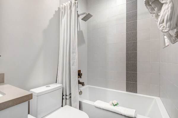 Abode at Mountain Gem, private hot tub, resort access, heart of Old Town