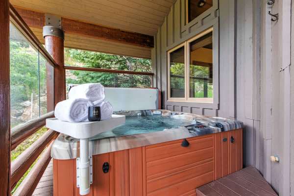 Abode at Slopeside Deer Valley, ski-in/ski-out, hot tub, resort access