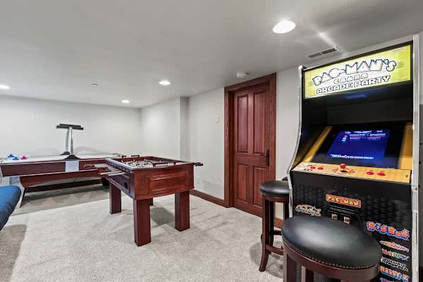 Abode at Slopeside Deer Valley, ski-in/ski-out, hot tub, resort access