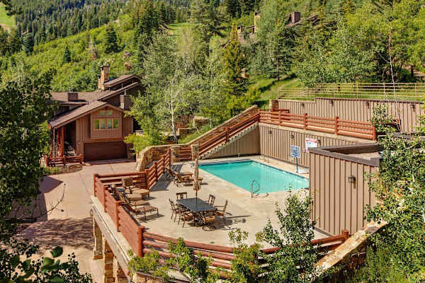 Abode at Slopeside Deer Valley, ski-in/ski-out, hot tub, resort access