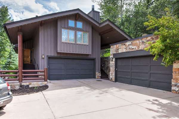 Abode at Slopeside Deer Valley, ski-in/ski-out, hot tub, resort access