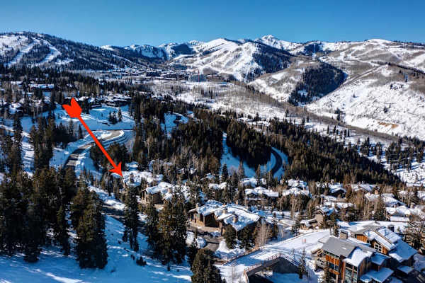 Abode at Wasatch Hollow, private hot tub, sound system, retreat