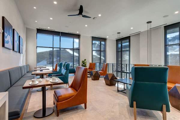 Abode at Deer Valley East, hot tub, pool, resort access, Deer Valley