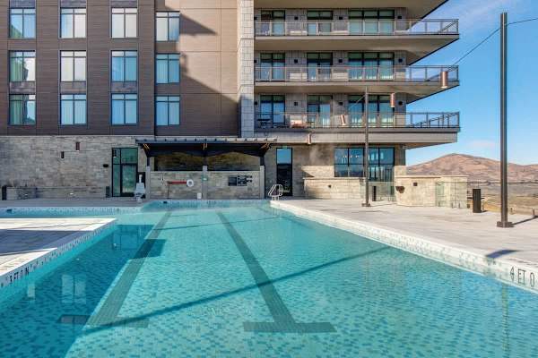 Abode at Deer Valley East, hot tub, pool, resort access, Deer Valley
