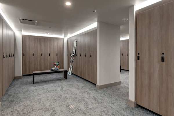 Abode at Deer Valley East, hot tub, pool, resort access, Deer Valley