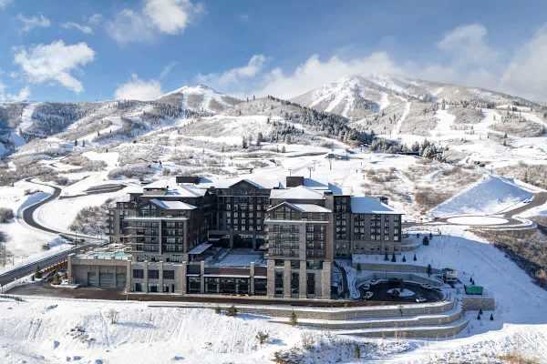 Abode at Deer Valley East, hot tub, pool, resort access, Deer Valley