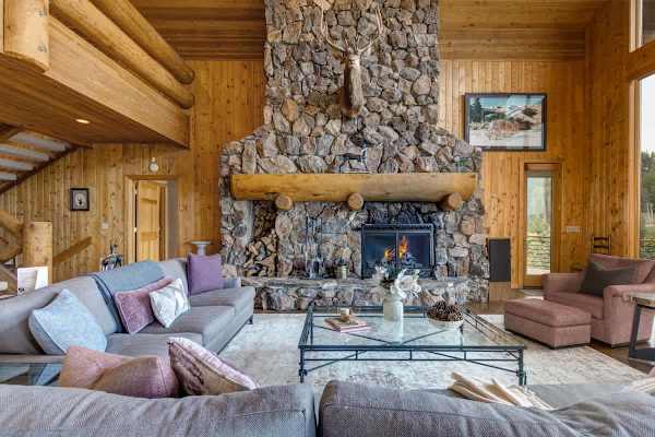 Abode at American Flag, private hot tub, sauna, panoramic views