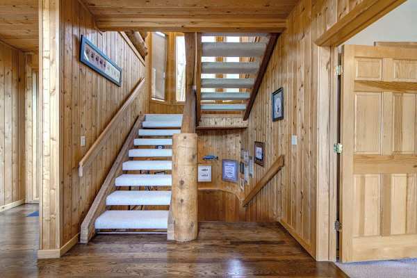 Abode at American Flag, private hot tub, sauna, panoramic views