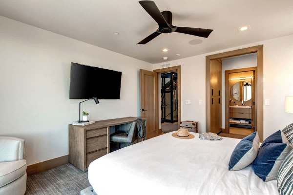 Abode at Powder King, ski-in/ski-out, hot tub, fire pit, PCMR