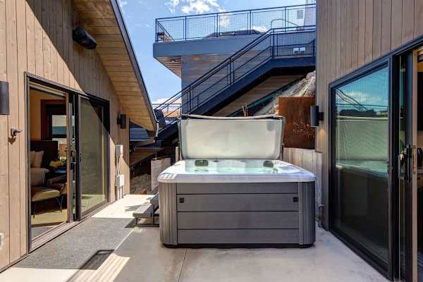 Abode at Powder King, ski-in/ski-out, hot tub, fire pit, PCMR