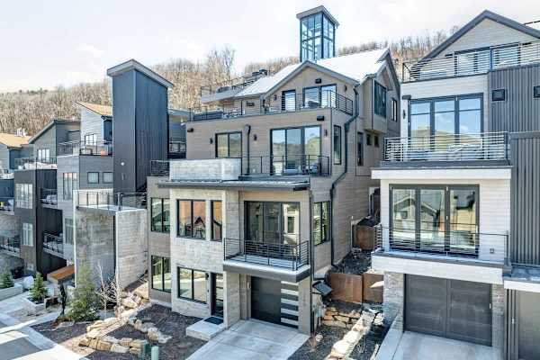 Abode at Powder King, ski-in/ski-out, hot tub, fire pit, PCMR