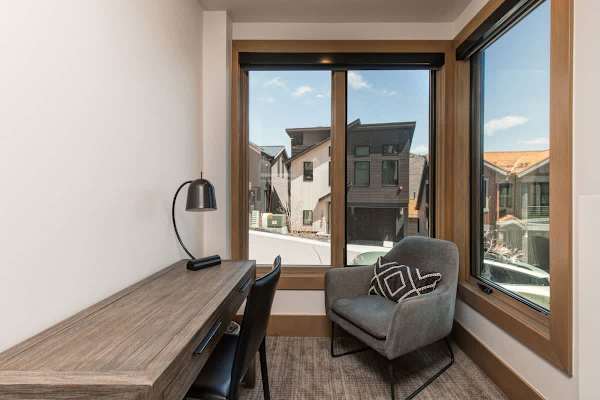 Abode at Powder King, ski-in/ski-out, hot tub, fire pit, PCMR